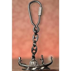 Vintage Venetian Gondola Keychain – Metal Miniature w/ Gondolier Italy Souvenir